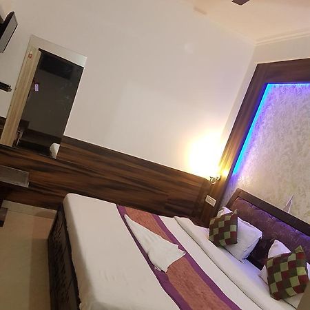 Hotel Perfect Palace Νέο Δελχί Εξωτερικό φωτογραφία