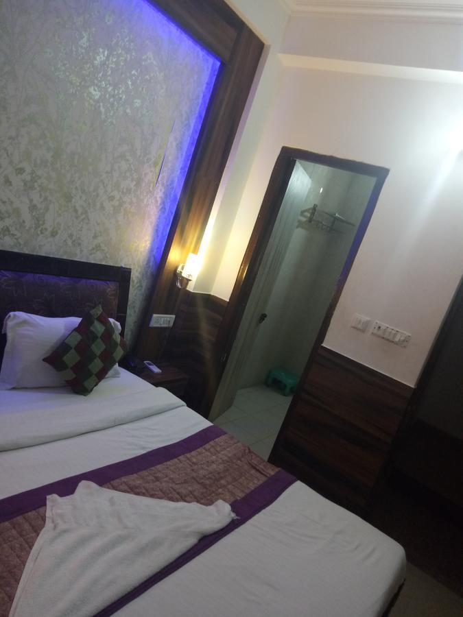Hotel Perfect Palace Νέο Δελχί Εξωτερικό φωτογραφία