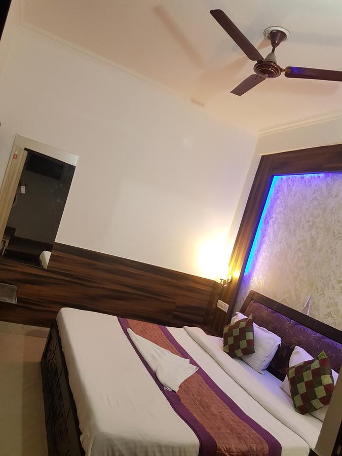 Hotel Perfect Palace Νέο Δελχί Εξωτερικό φωτογραφία