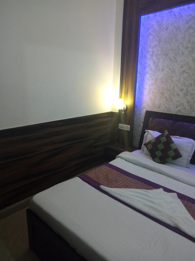 Hotel Perfect Palace Νέο Δελχί Εξωτερικό φωτογραφία