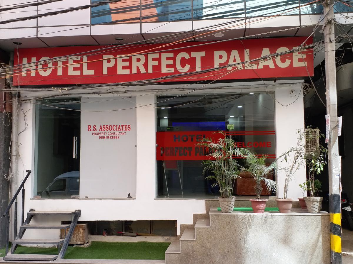 Hotel Perfect Palace Νέο Δελχί Εξωτερικό φωτογραφία